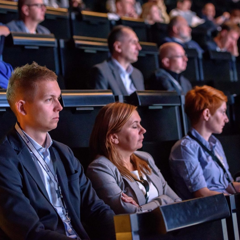 Otwarcie konferencji i I sesja plenarna: Nowe klocki czy nowy obrazek cyfrowego państwa?